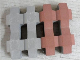 六盘水井字型植草砖的特性与应用及施工养护